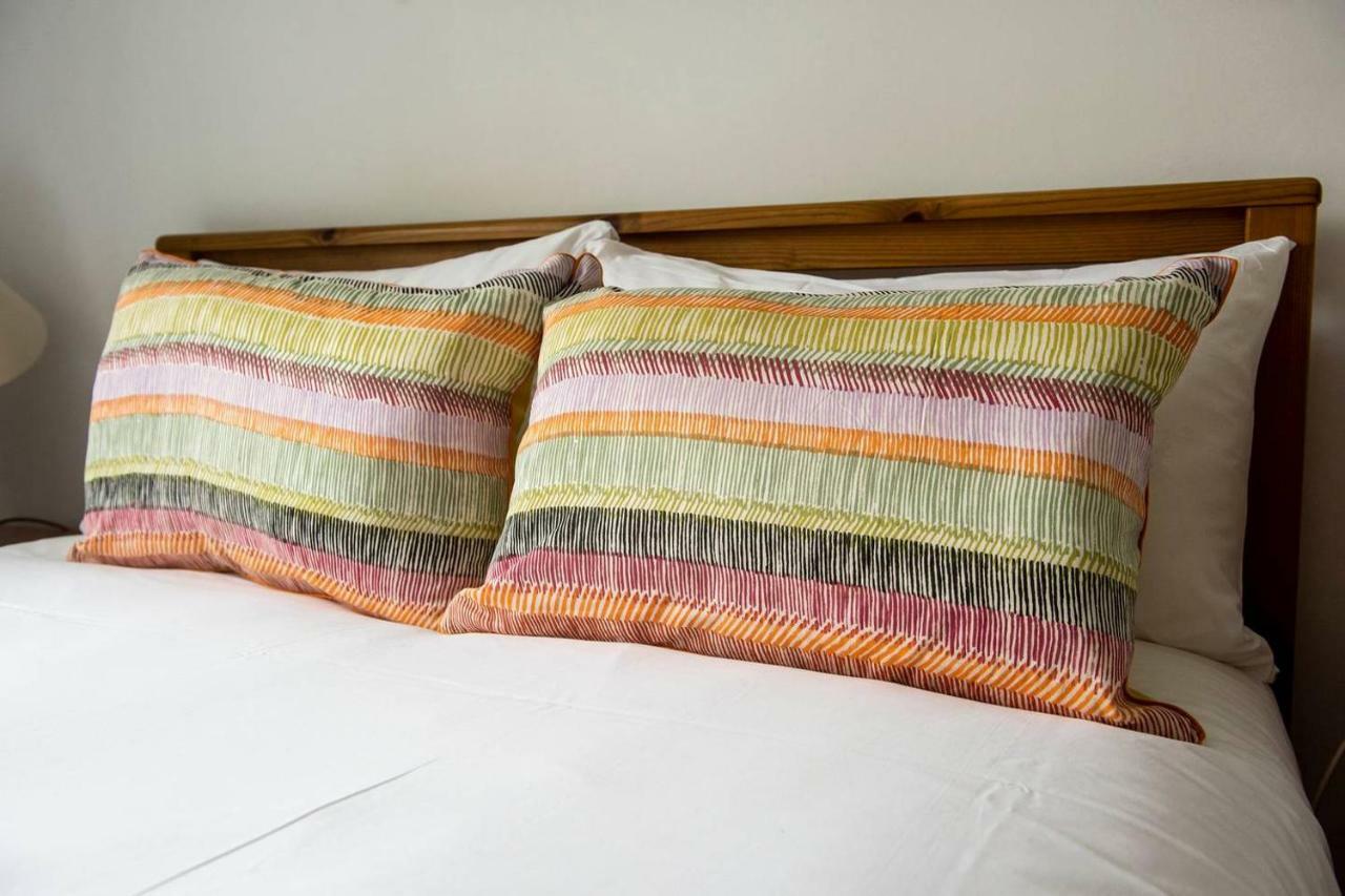Apartment Altido Ultra Stylish Calton Road Apt W/ Parking