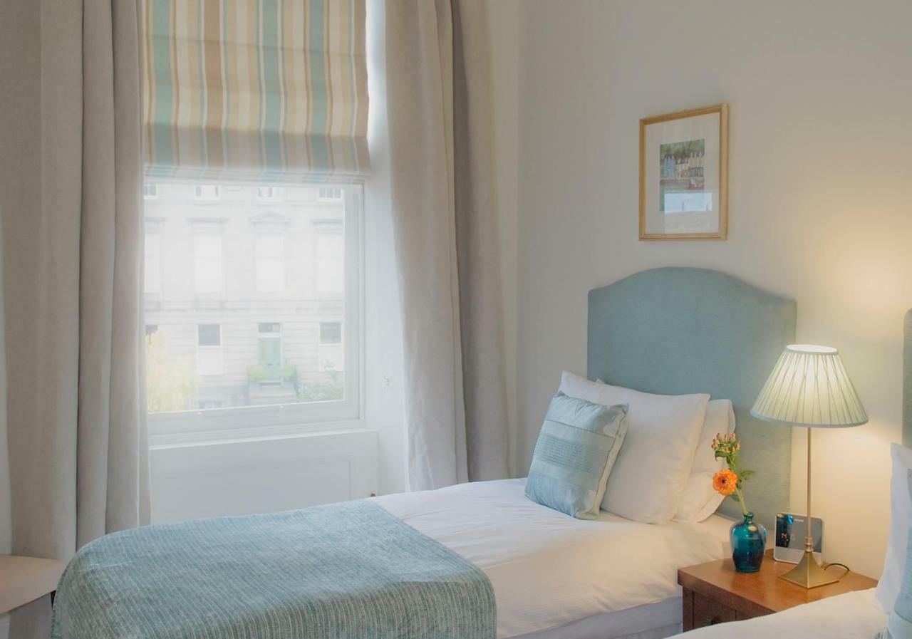 The Lynedoch Place