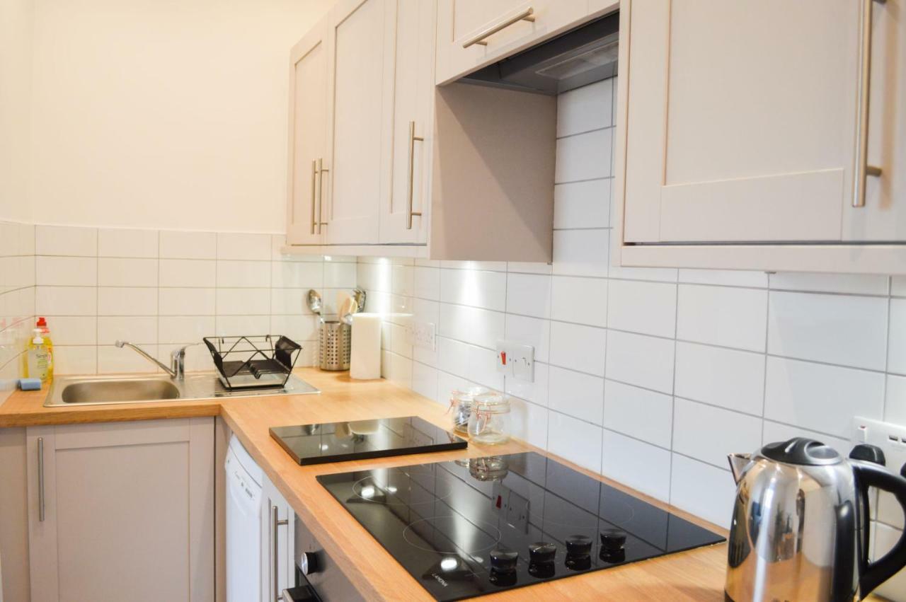 Modern 1 Bedroom Flat In The Heart Of Apartment *