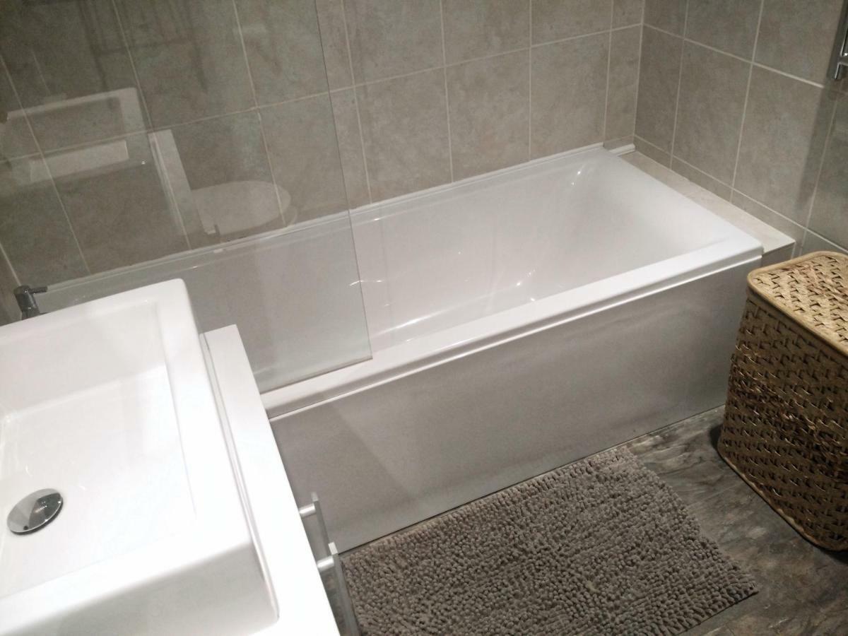 456js Self-catering