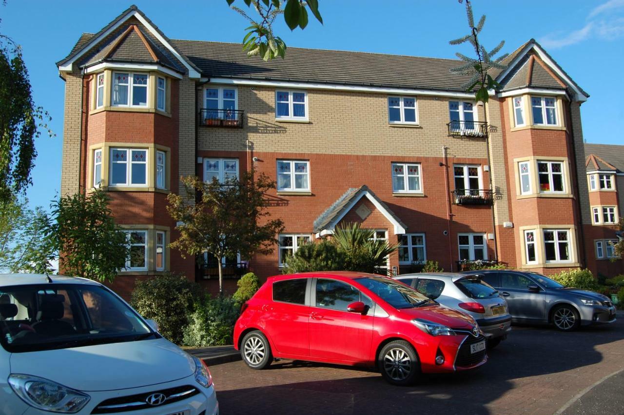 Craigend Park Apartment *