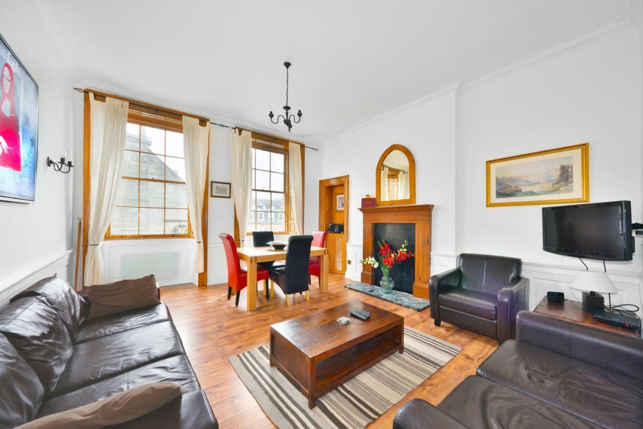 Royal Mile View Apartment *