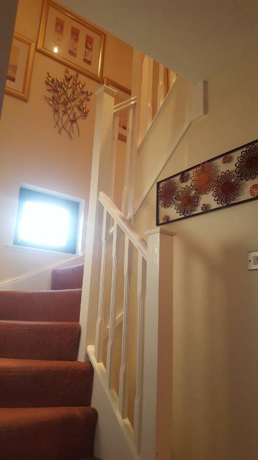 Penthouse Apartment Sleeps 11 * Edinburgh