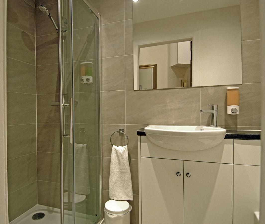 Pitt Street Apartment Beautiful Spacious Apartment Free Parking And Free Sanitizer *