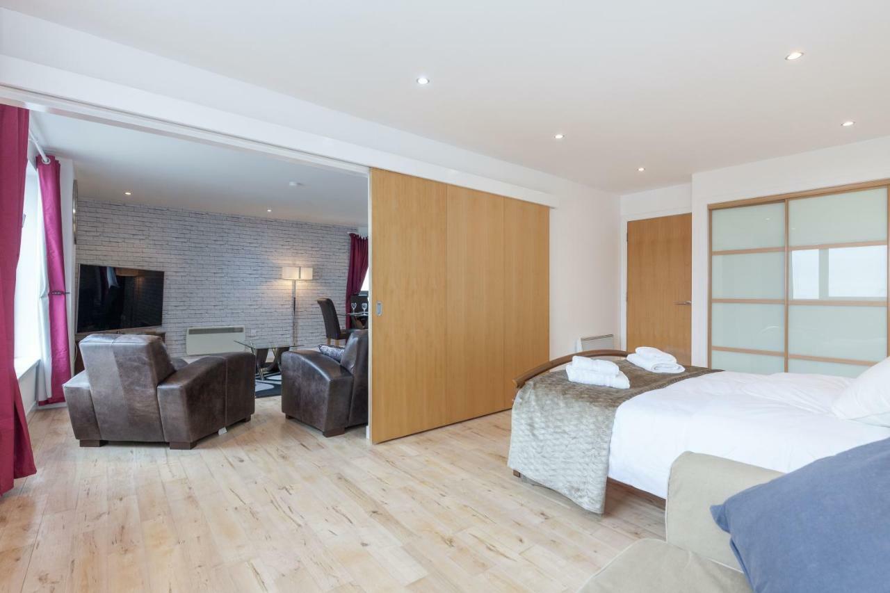 Stylish Penthouse Apartment EDI