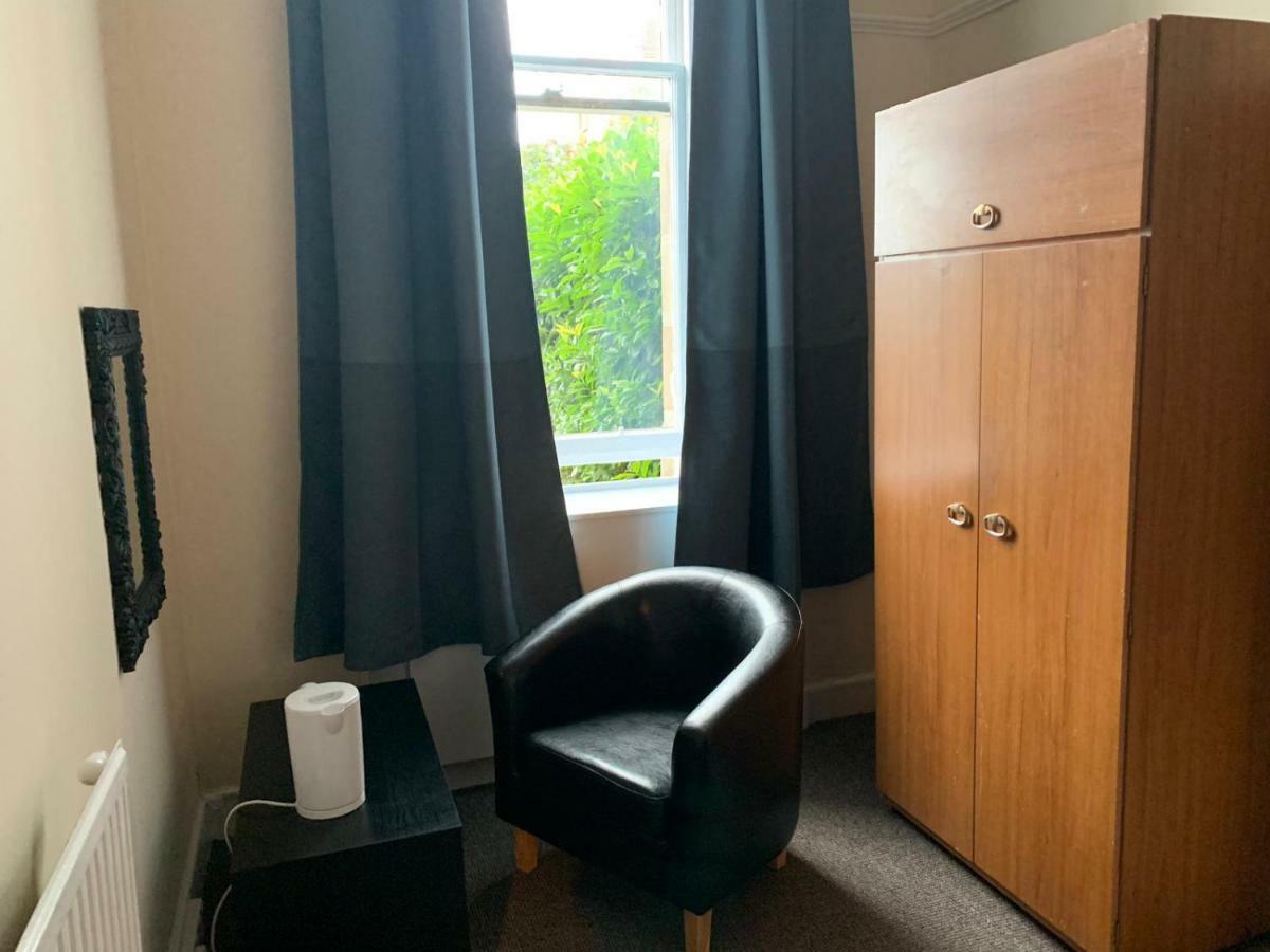Mayfair Guest house *