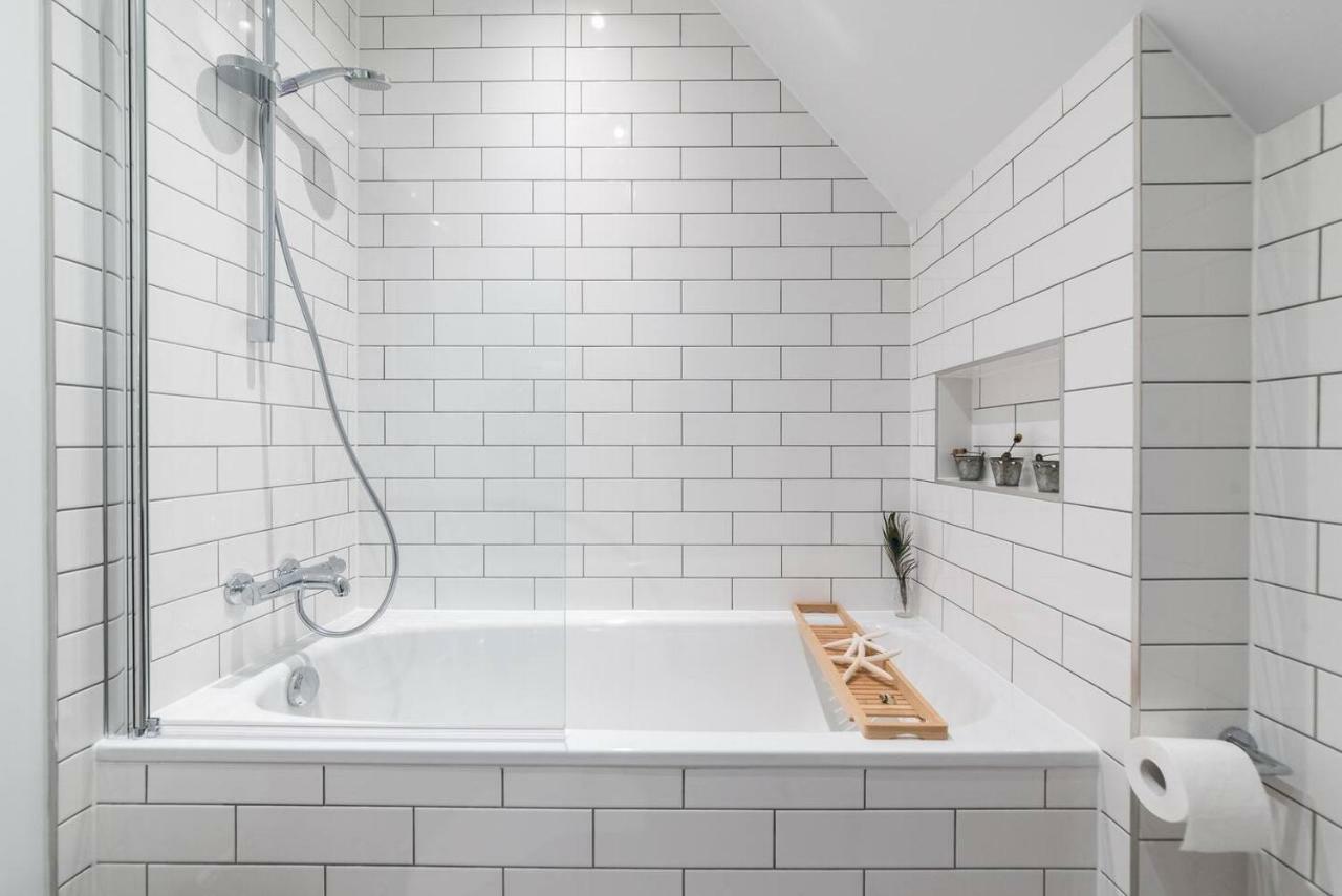 Luxurious Living In Gullane EDI