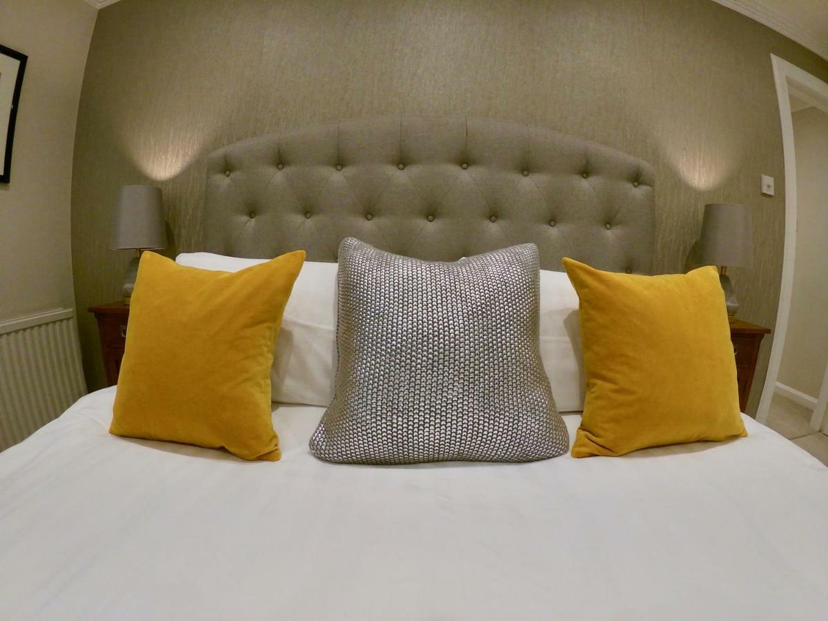 Escape To @ Abercromby Place Apartment *
