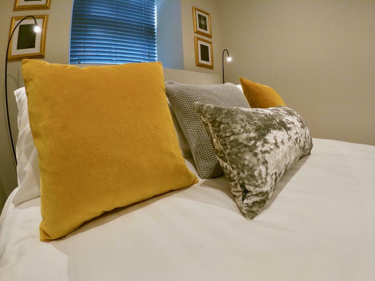 Apartment Escape To @ Abercromby Place *