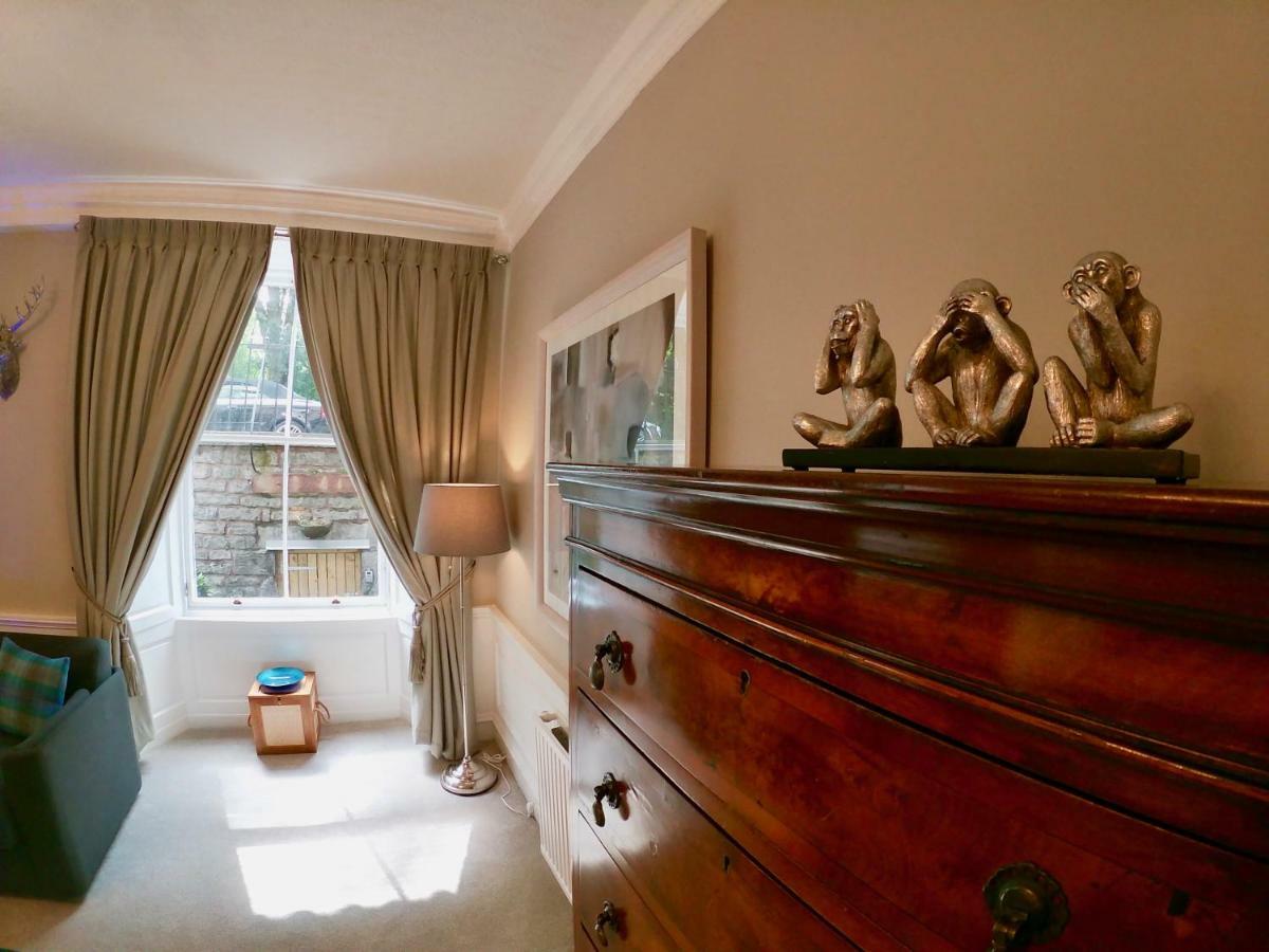 Apartment Escape To @ Abercromby Place