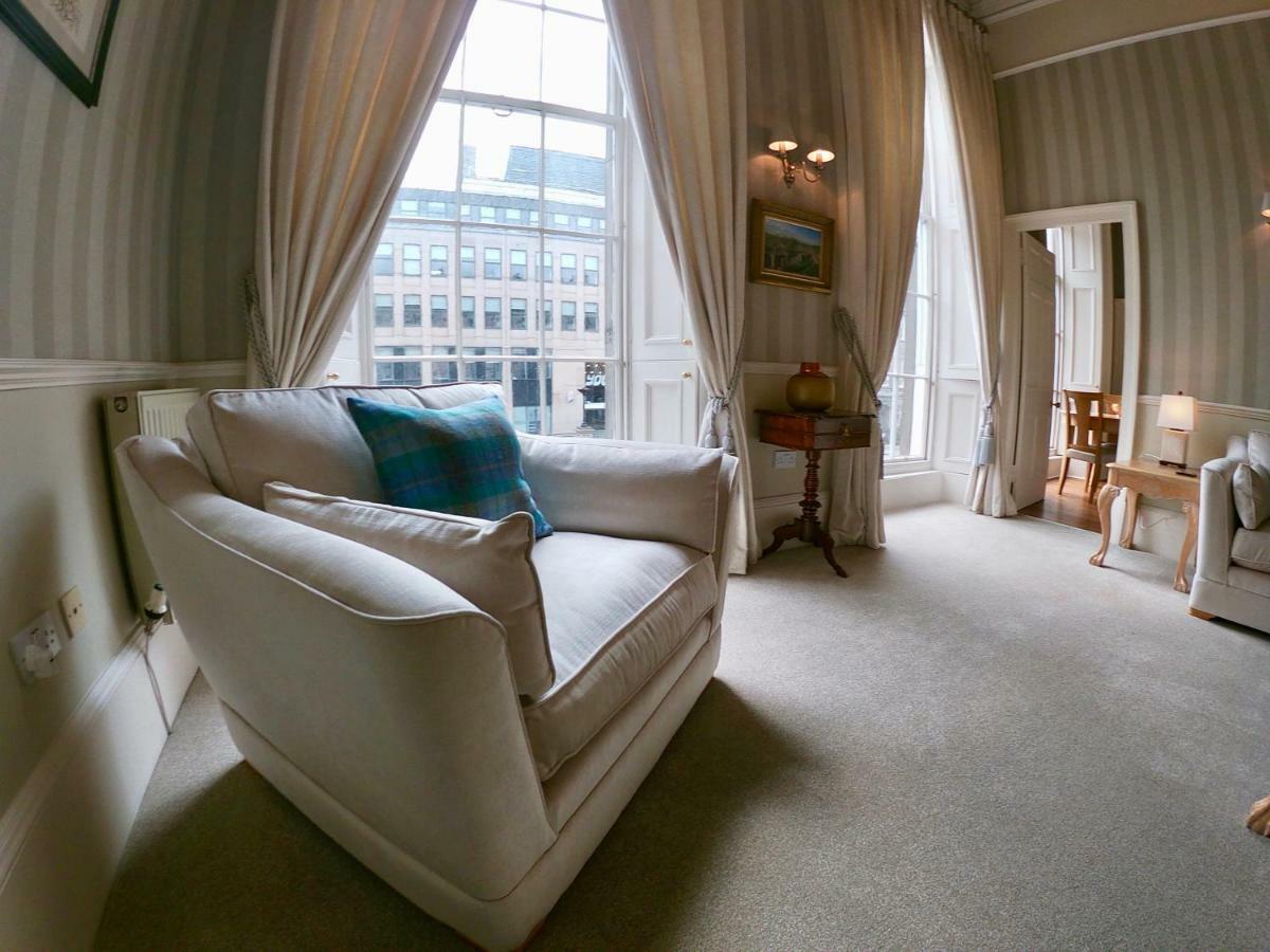 Escape To @ Albyn Place *