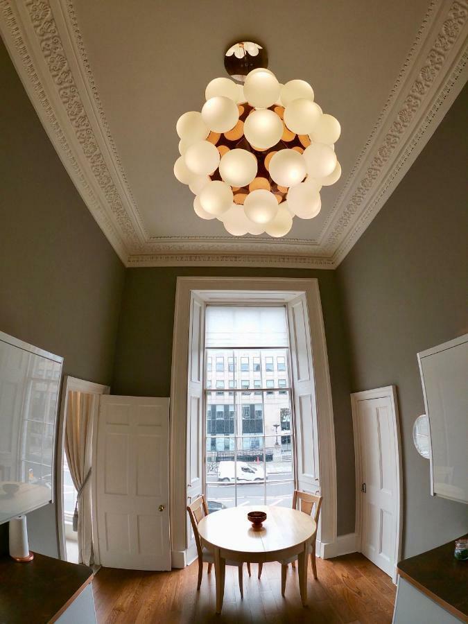 Apartment Escape To @ Albyn Place