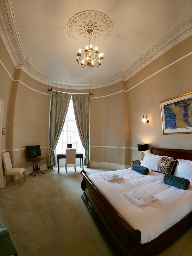 Escape To @ Albyn Place * Edinburgh