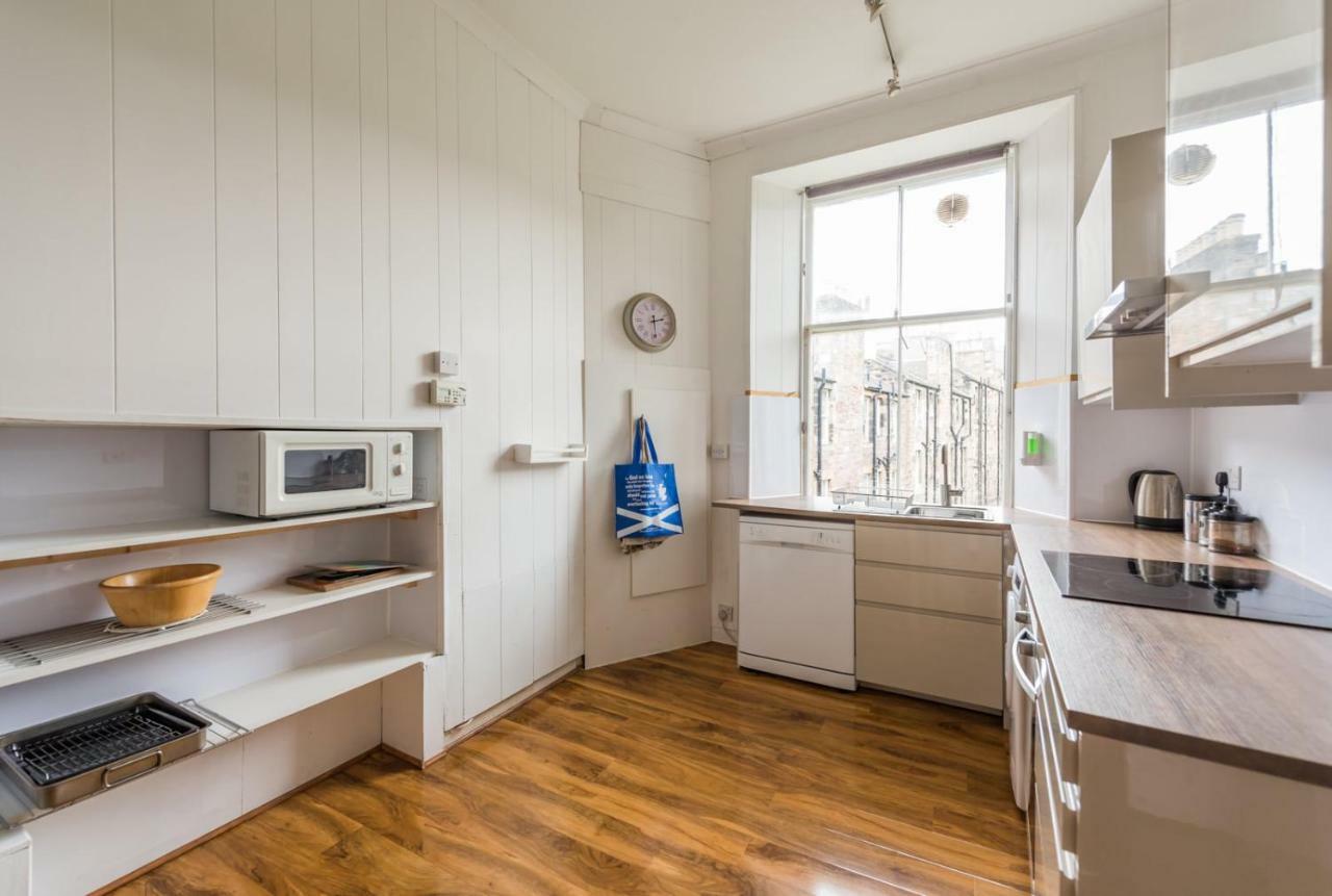 Appartement 3 Bed Overlooking Meadows Park