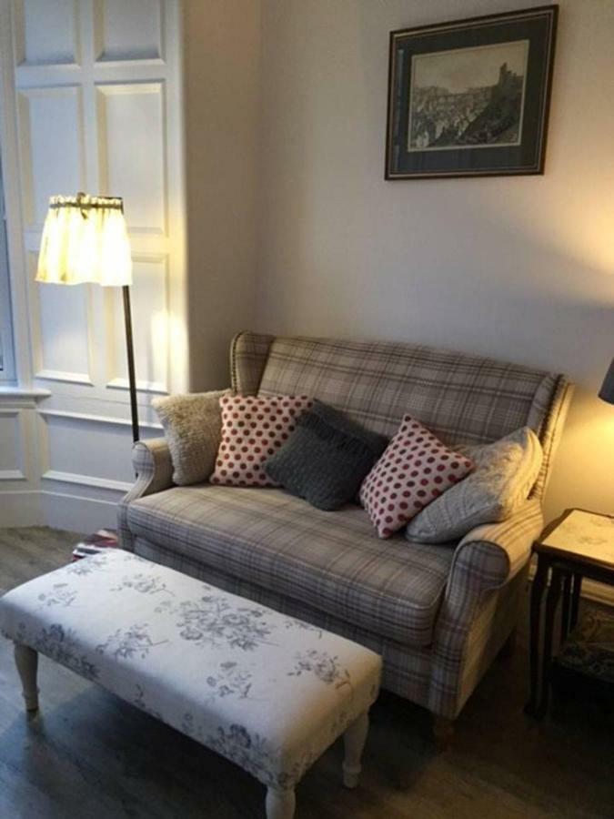 5 Star Beautiful & Vintage, Spacious In Chic Location! Appartement *