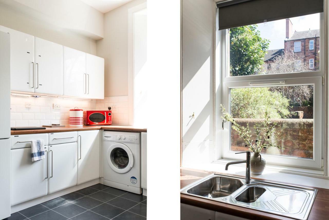 Beautiful, Traditional 2 Bedroom Main Door Flat Edinburgh