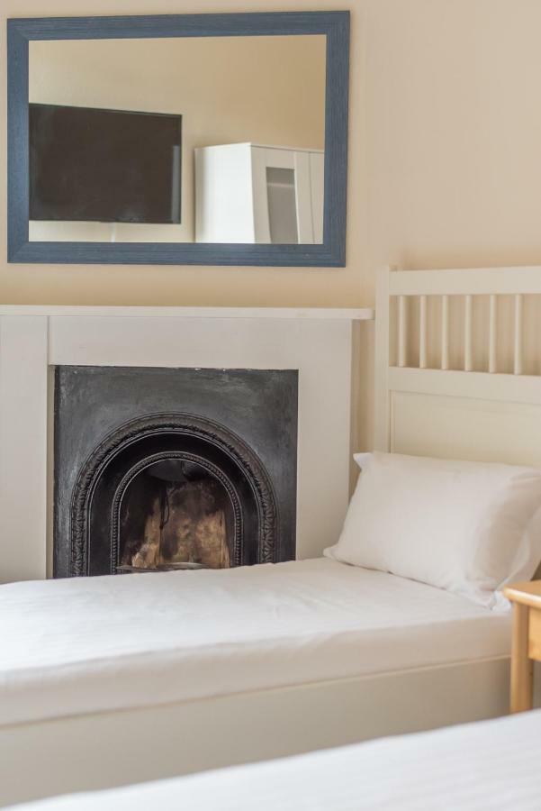 3 Bed Overlooking Meadows Park * EDI