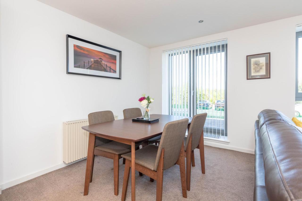 The Waterfront - 2 Bedroom Appartement *