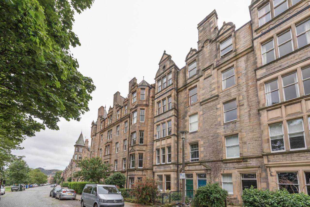 3 Bed Overlooking Meadows Park Appartement