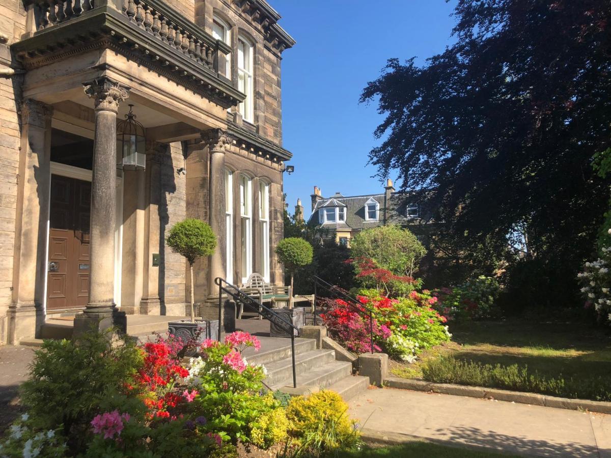Claremont House 5*
