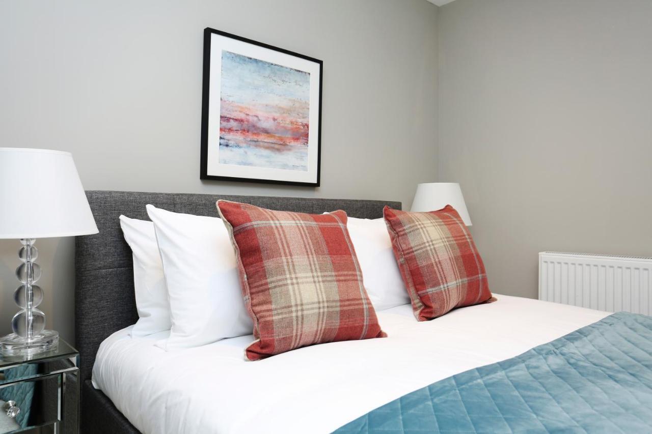 Altido Stunning 2br Apt With Private Entrance In New Town Apartment