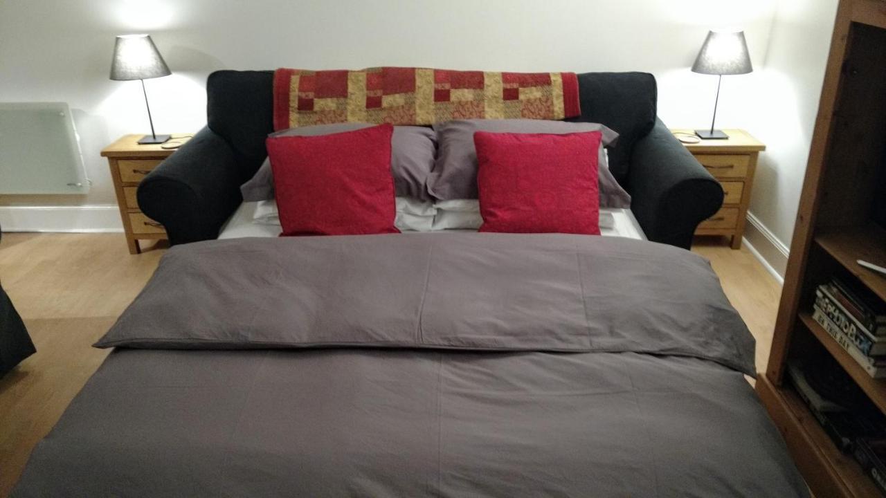 Heart Of Edinburgh's Historic Old Town - Blair Street Apartment Edinburgh