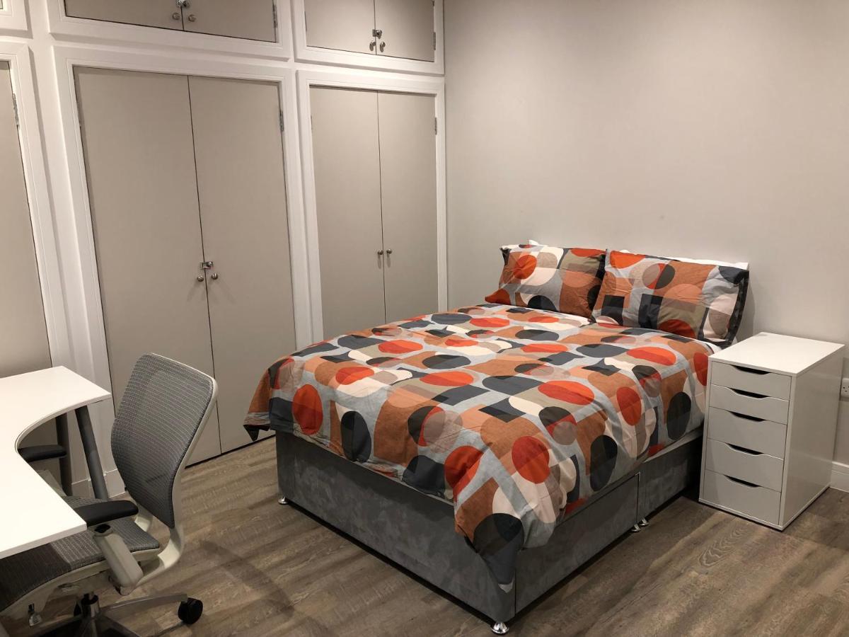 Apartment Haymarket Spacious 3 Bedroom Street Level Edinburgh