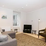 Joivy Modern And Airy Flat On The Historic Royal Mile