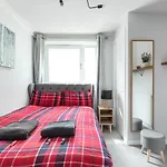 City Centre Stylish Apartment With Free Parking