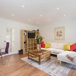 Gloucester Lane - Central Mews Cottage