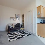 Stylish And Comfortable City Centre Apartment