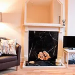 1 Bedroom Apartment in Central Edinburgh Sleeps 2
