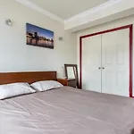 2 Bedroom Home By Leiths Shore