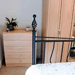 1 Bedroom Apartment in Central Edinburgh Sleeps 2