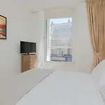 Shandwick Apartment - Edinburgh City Centre - Sleeps 2