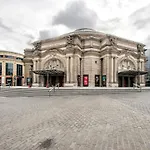 Lothian Road - Perfect City Centre Location.