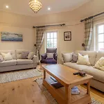Luxury Royal Mile Apartment By The Castle - Sleeps 4