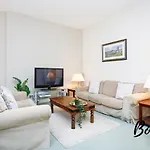 Spacious 2Br-2Ba, Charlotte Square - Free Parking By Bonjour Residences Edinburgh