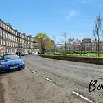 Georgian West End Main Door 2Br-1Ba, Near Eicc By Bonjour Residences Edinburgh