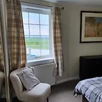 Wee Gem Cottage