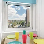 Spacious And Homely One Bedroom Flat In Edinburgh