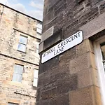 Joivy Splendid Flat, Walking Distance To City Centre