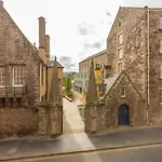 Guestready - Elegant 2Br Period Flat In Oldtown