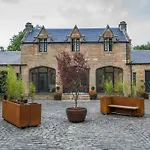 Stunning Edinburgh 1820S Stables Converted Studio