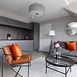 Altido Gorgeous Flat Overlooking Edinburgh Castle