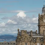 Stunning Panoramic Views: Heart Of The Royal Mile