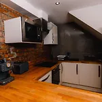Superb Luxury Quality Central Apartment On Canal