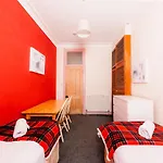 Super Central 4 Bedrooms Apartment By Calton Hill