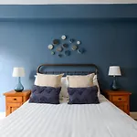 The Broughton St. Apartment