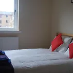 Central 3 Bed Flat Close To University And The Meadows